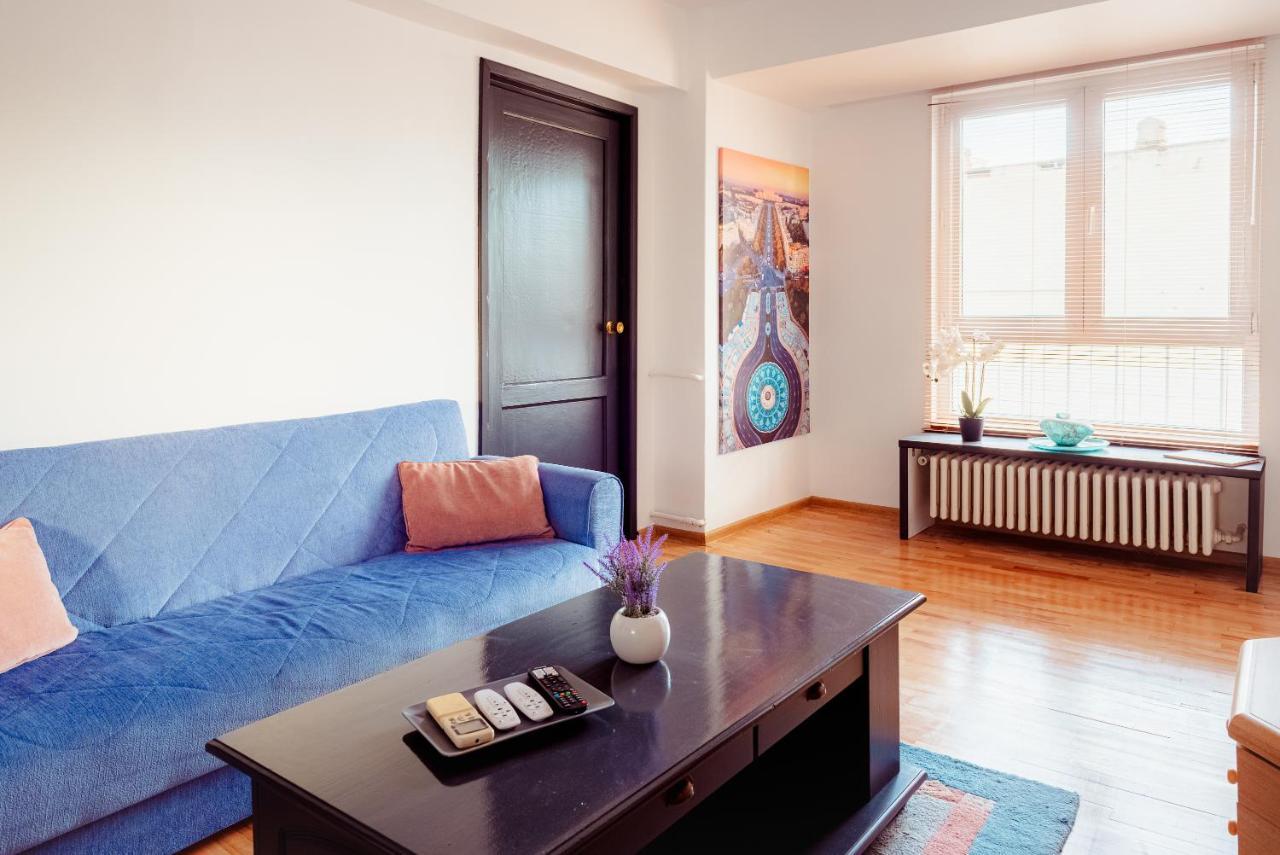 Promenada Old Town Apartment Bucharest Luaran gambar