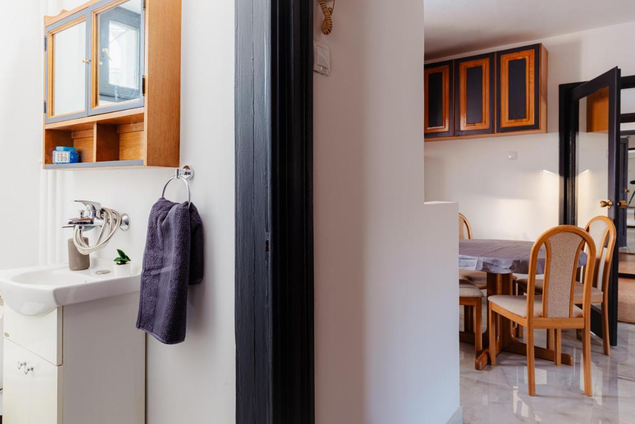 Promenada Old Town Apartment Bucharest Luaran gambar